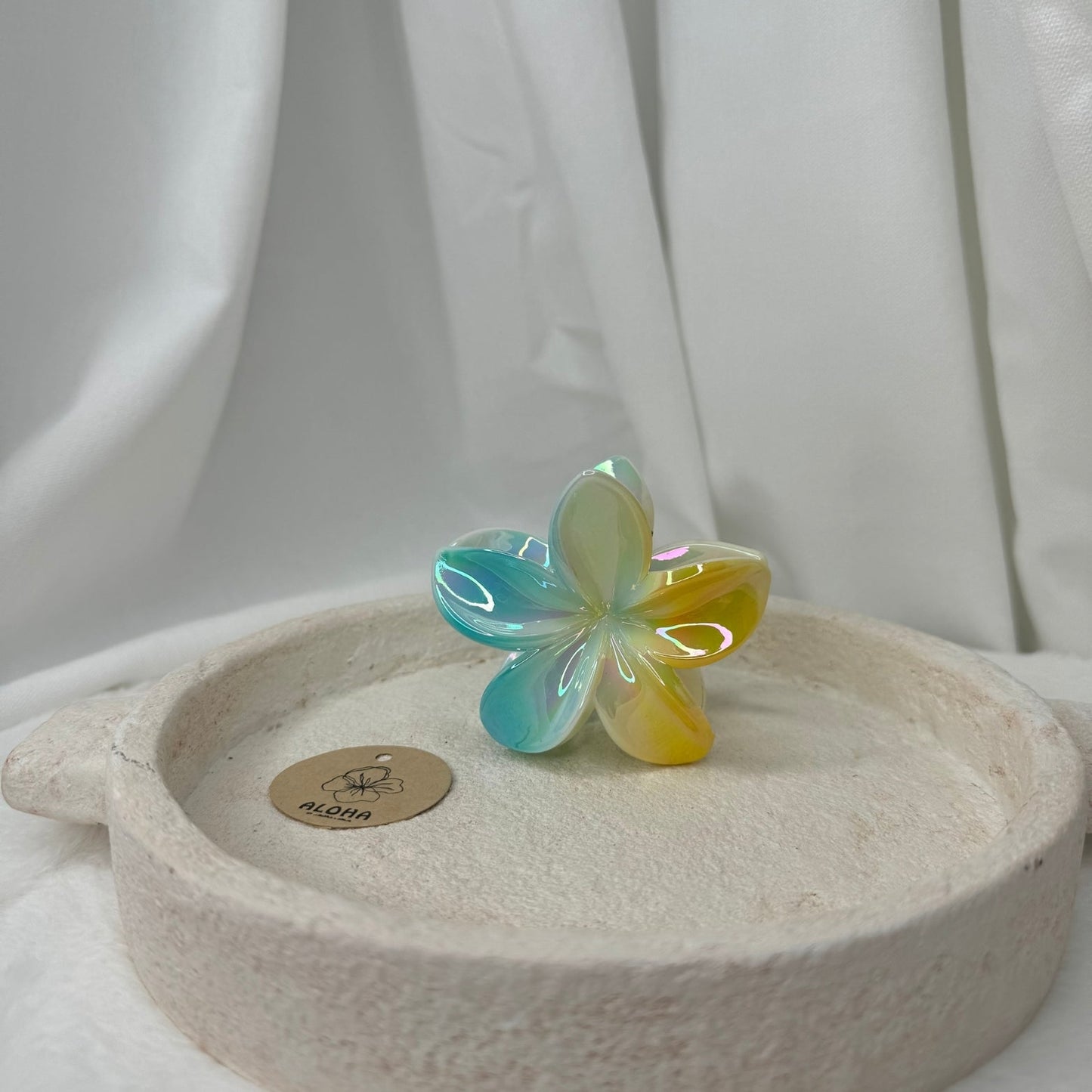 Pince fleurs brillante jaune et bleu