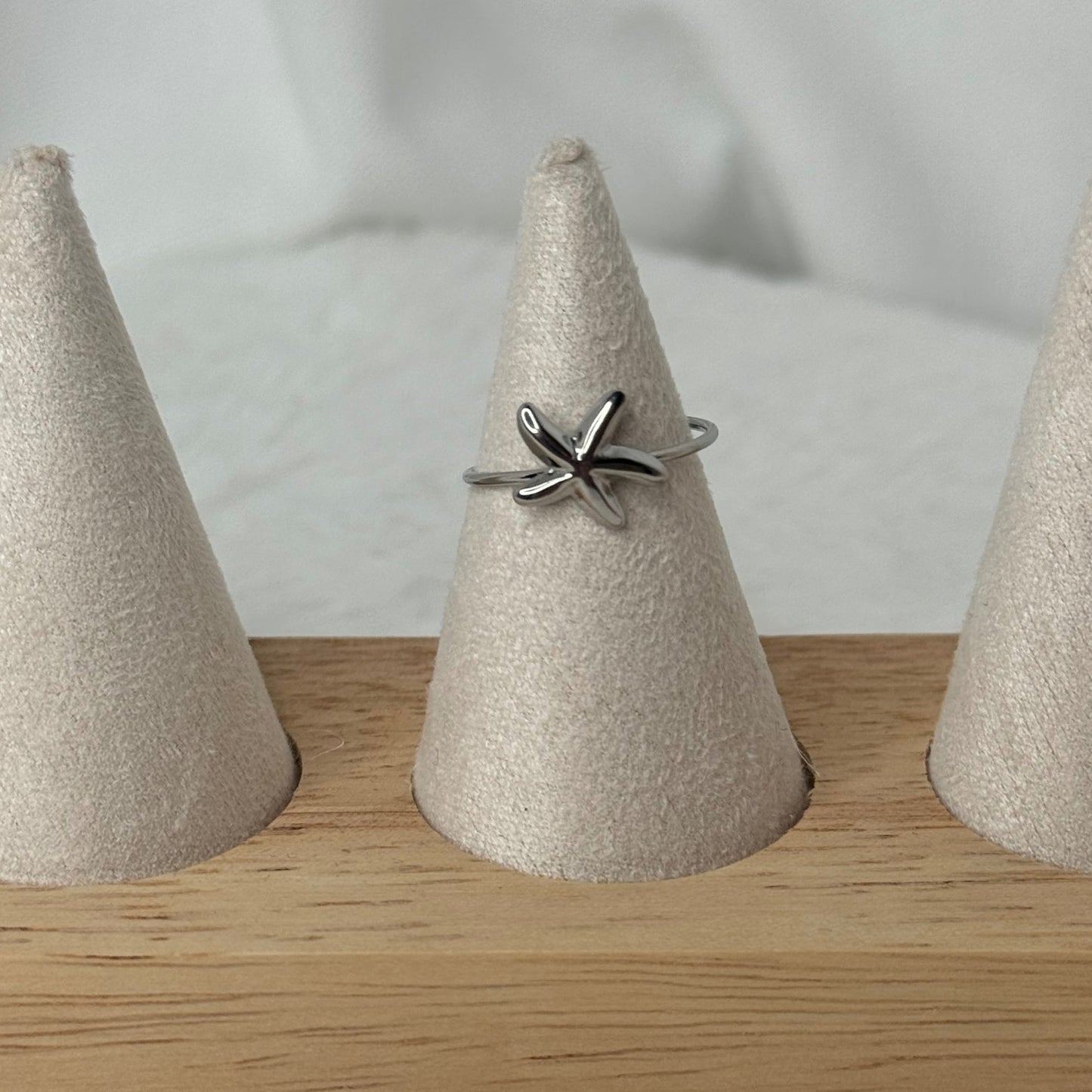 🌟 Bague Starfish – Argent avec étoile de mer dorée Aloha 🐚✨