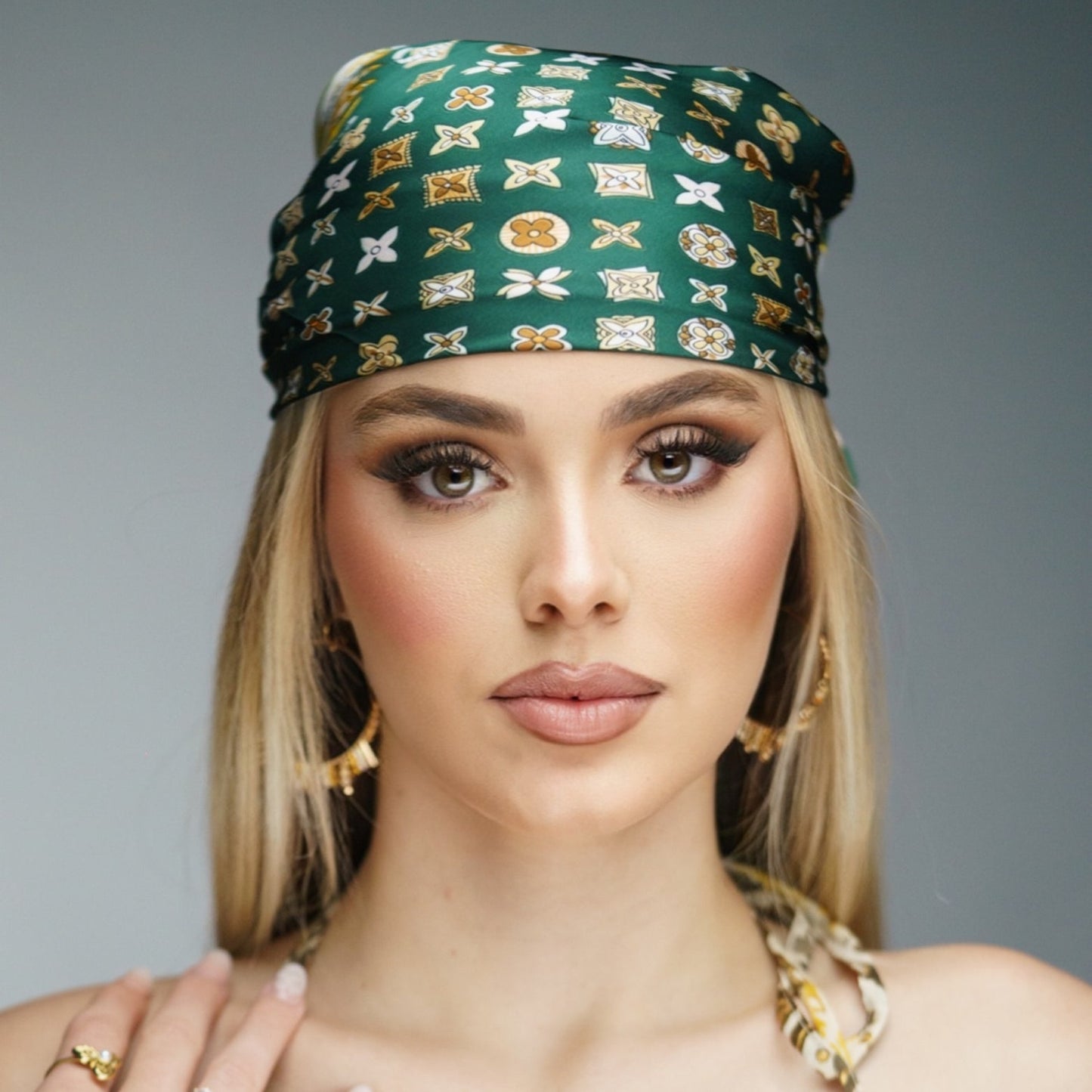 Foulard Dubaï – Green Hair Dream 💚🌴