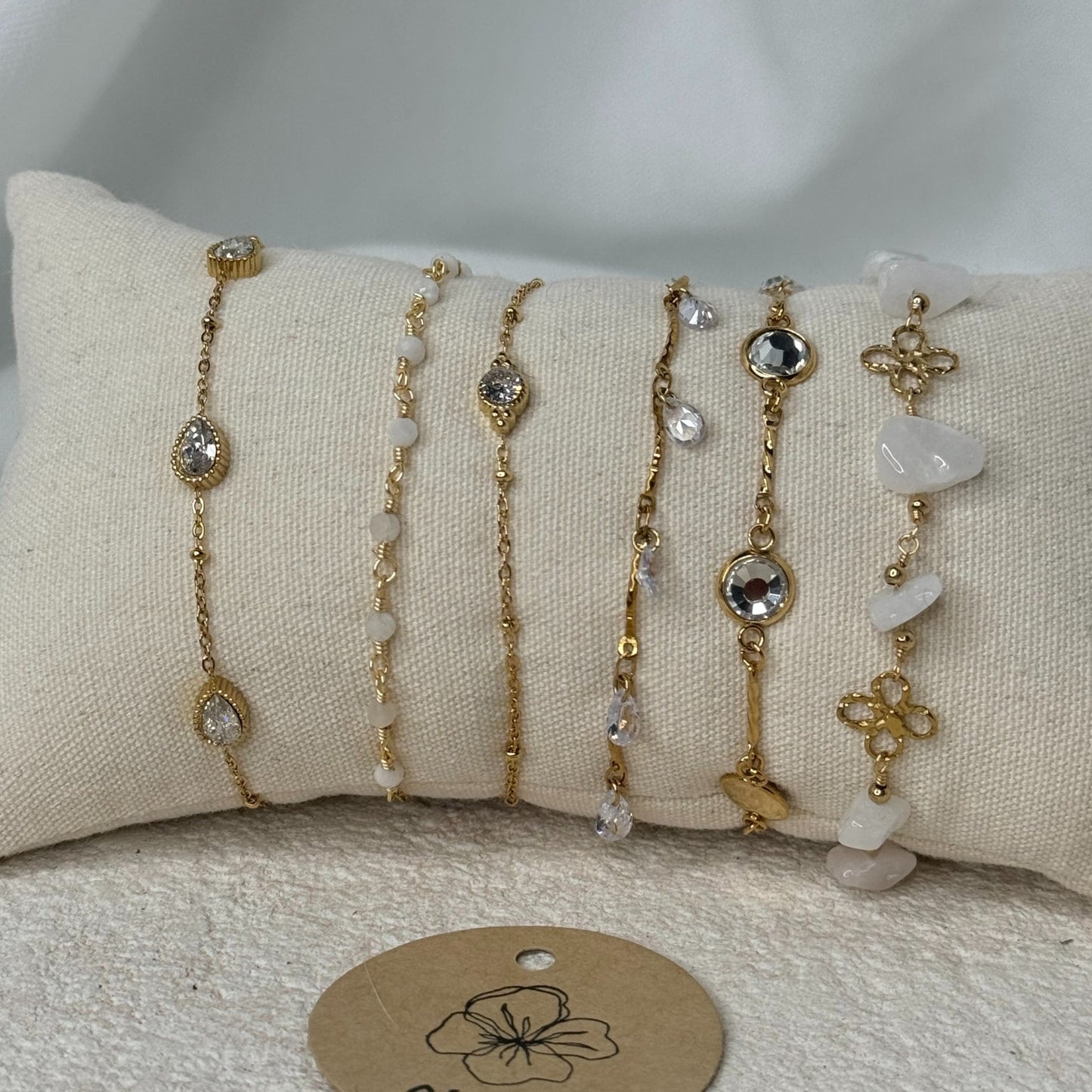 🤍 Set Bracelet Blanc – Pureté, lumière & chic minimaliste ✨