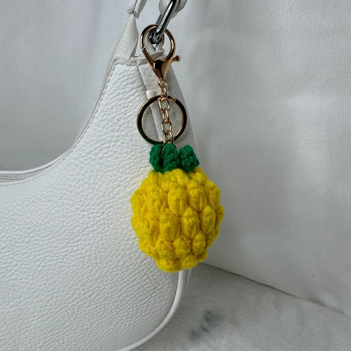 🍍 Grigri de sac – Peluche Ananas Aloha 🧸🌴