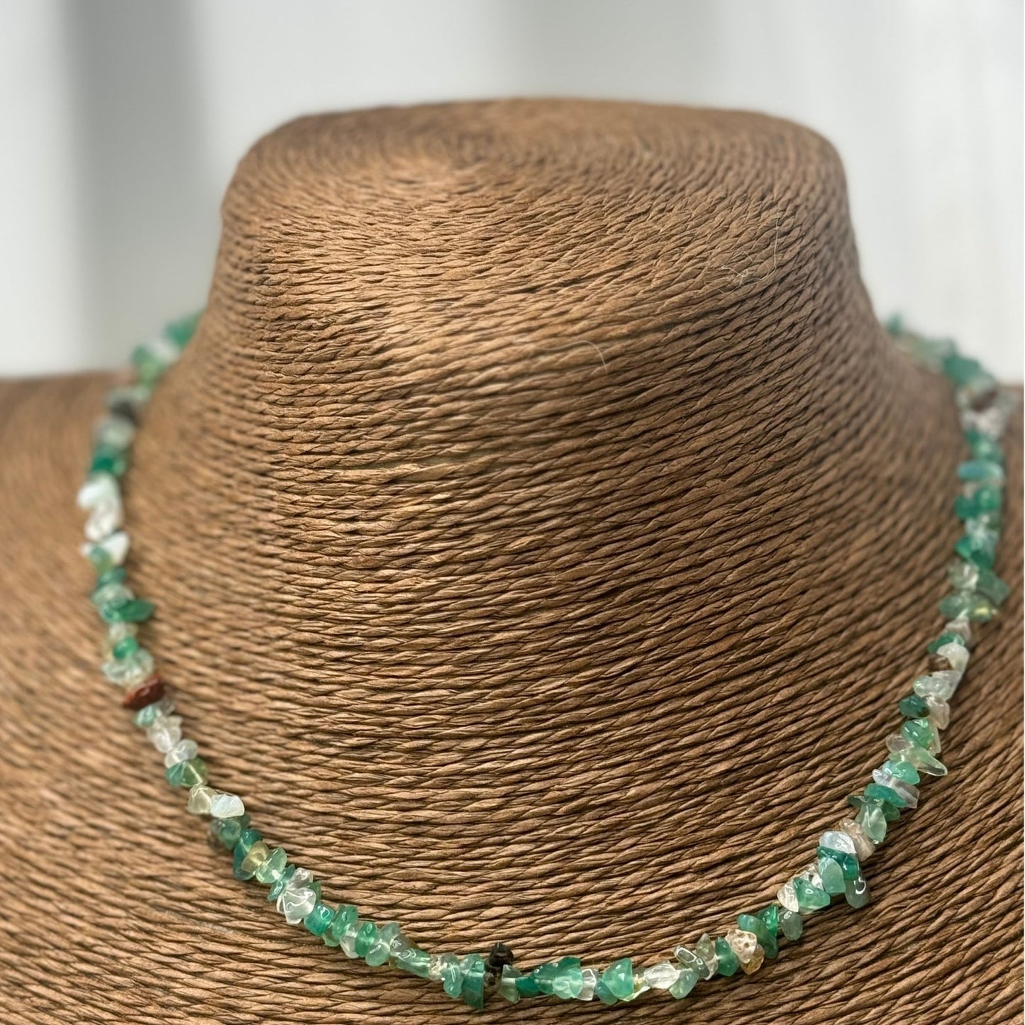 🍃 Collier Massaï Vert – Fraîcheur naturelle & pierres précieuses 💎🌿