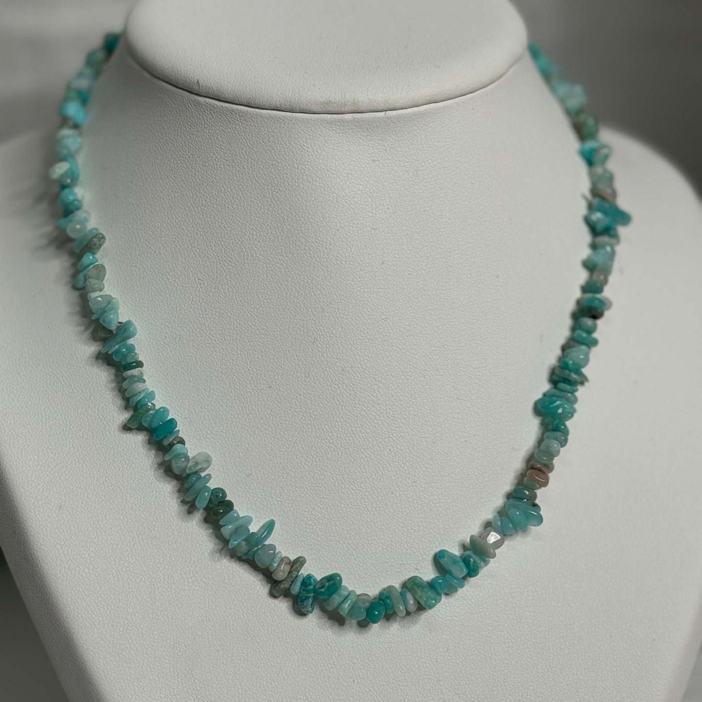 🍃 Collier Massaï bleu mer – Fraîcheur naturelle & pierres précieuses 💎🌿