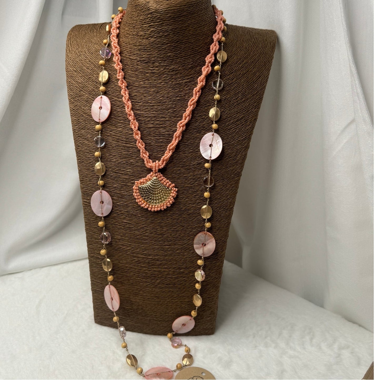 🌺 Collier Sicile – Élégance Longue & Nacre Lumineuse 🌞💖