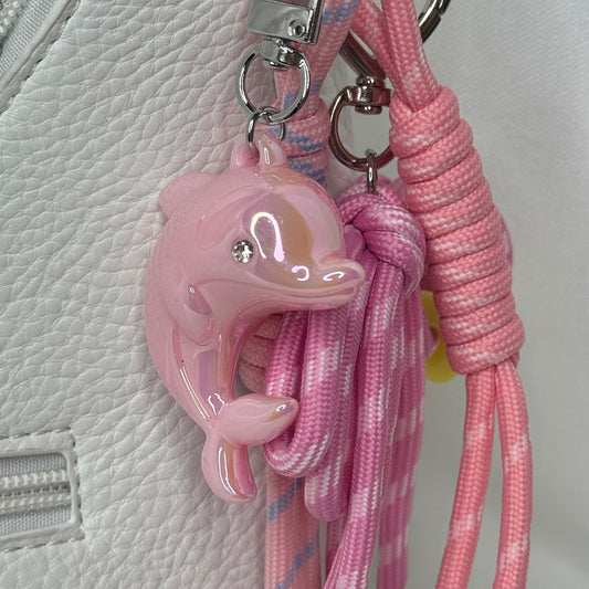 🌸 Grigri de sac – Dauphin rose Aloha 🐬✨