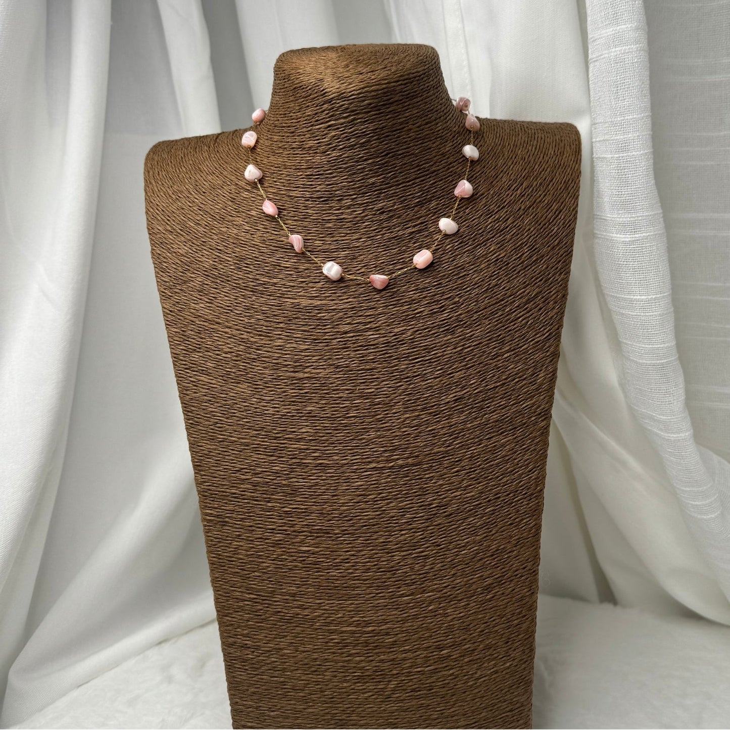 🌸 Collier Doré Pierre Rose – Élégance Subtile & Brillance Douce 💎✨