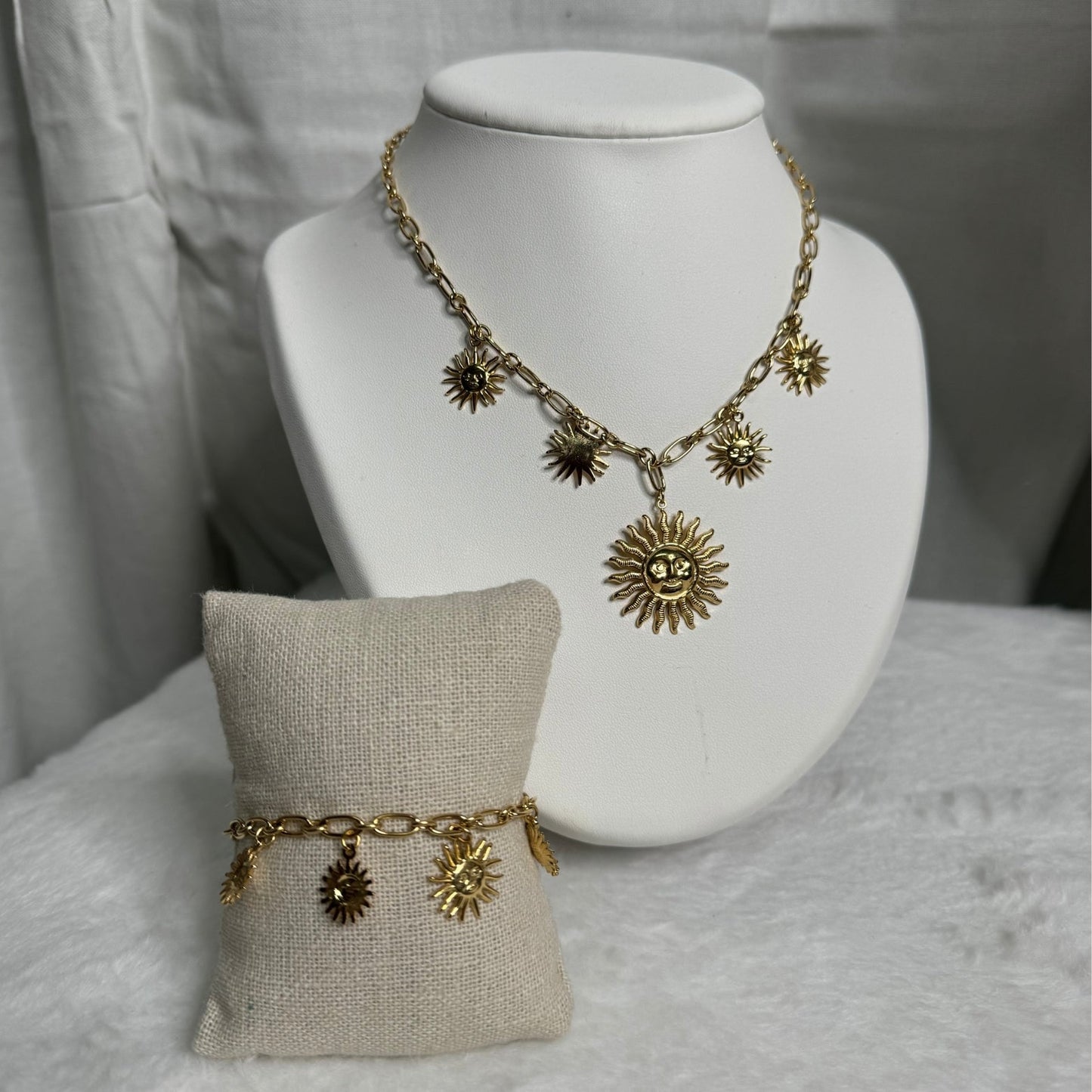 ☀️ Collier soleil – doré ☀️